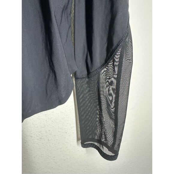 Lululemon Running Top Long Sleeve in Black Size 6 See All Measurements - Picture 6 of 13